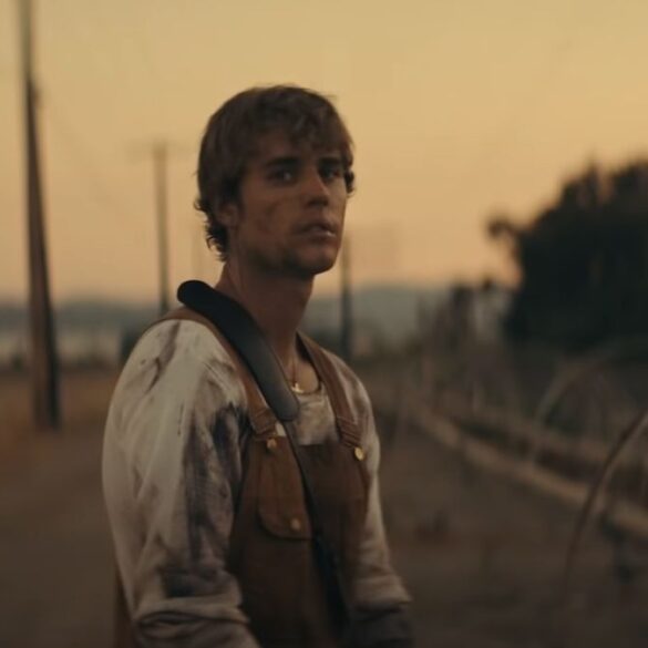 Justin Bieber - Holy - Capture YouTube