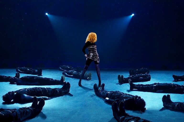 Mylène Farmer - Ultime Création - DR