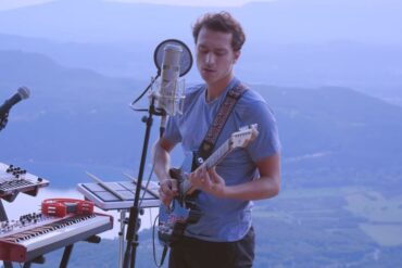 Victor Marc - Blue - Capture YouTube