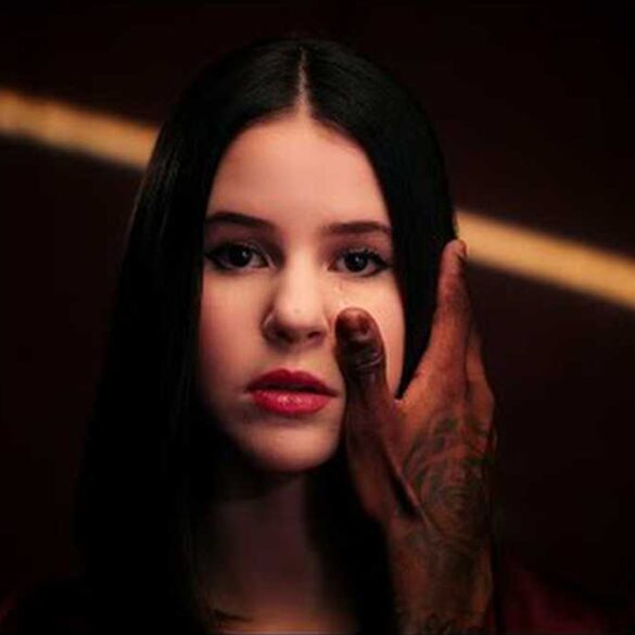 Marina Kaye - 7 Billion - Capture YouTube