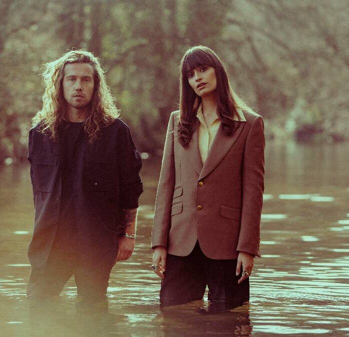 Julien Doré x Clara Luciani - © Goledzinowski