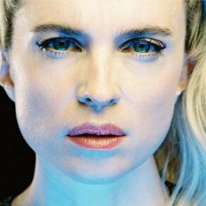 HollySiz - © Lee Wei