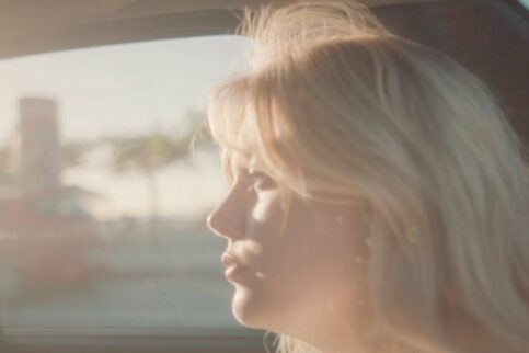 Louane - Aimer à mort - Capture YouTube