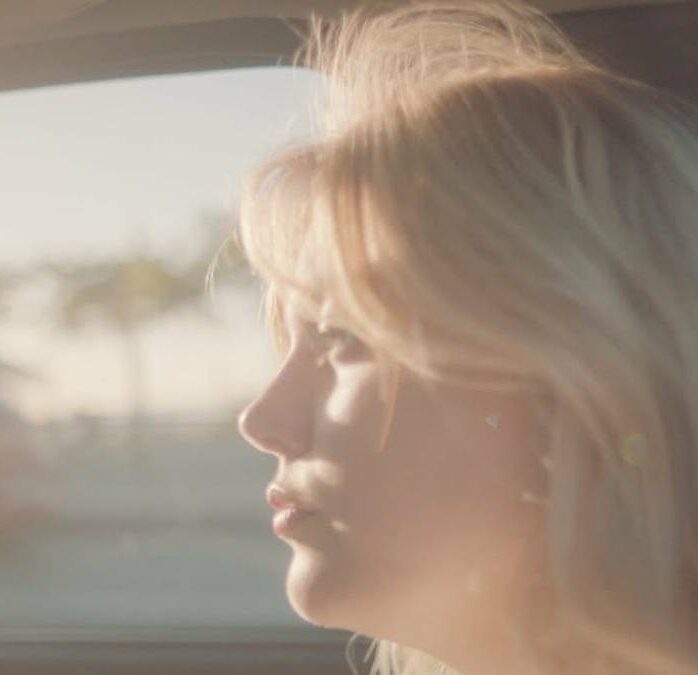 Louane - Aimer à mort - Capture YouTube