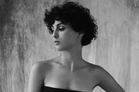 Barbara Pravi - © Nicolas and Siermond