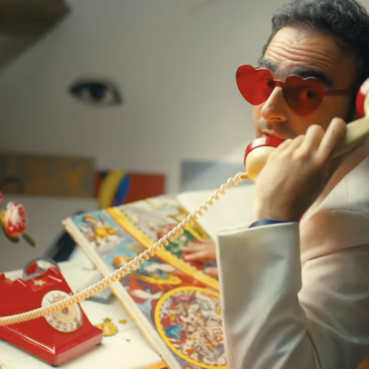 Joseph Chedid dans son dernier clip "Appelle la chance"