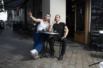 Nikola et Fils Cara en duo sur "Dubai et Tony Montana".