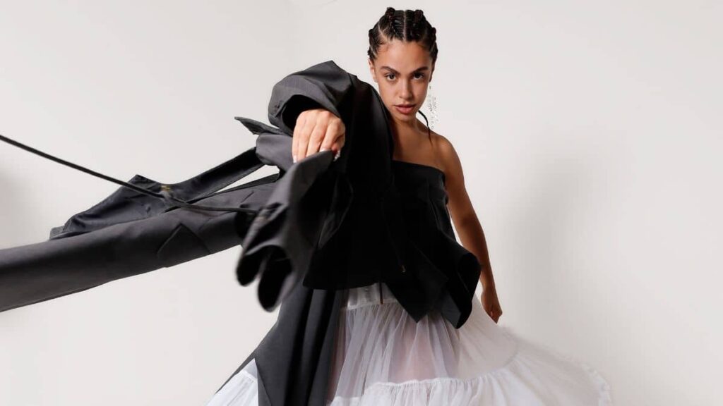 Anabel - Lampadaire (c) Oriane Brunello