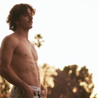 Benson Boone - Page Facebook
