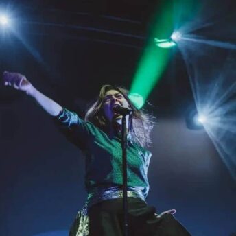 Flora Fishbach (c) Pierrick Lefevre